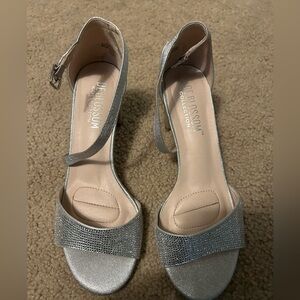 Silver high heels delblossom